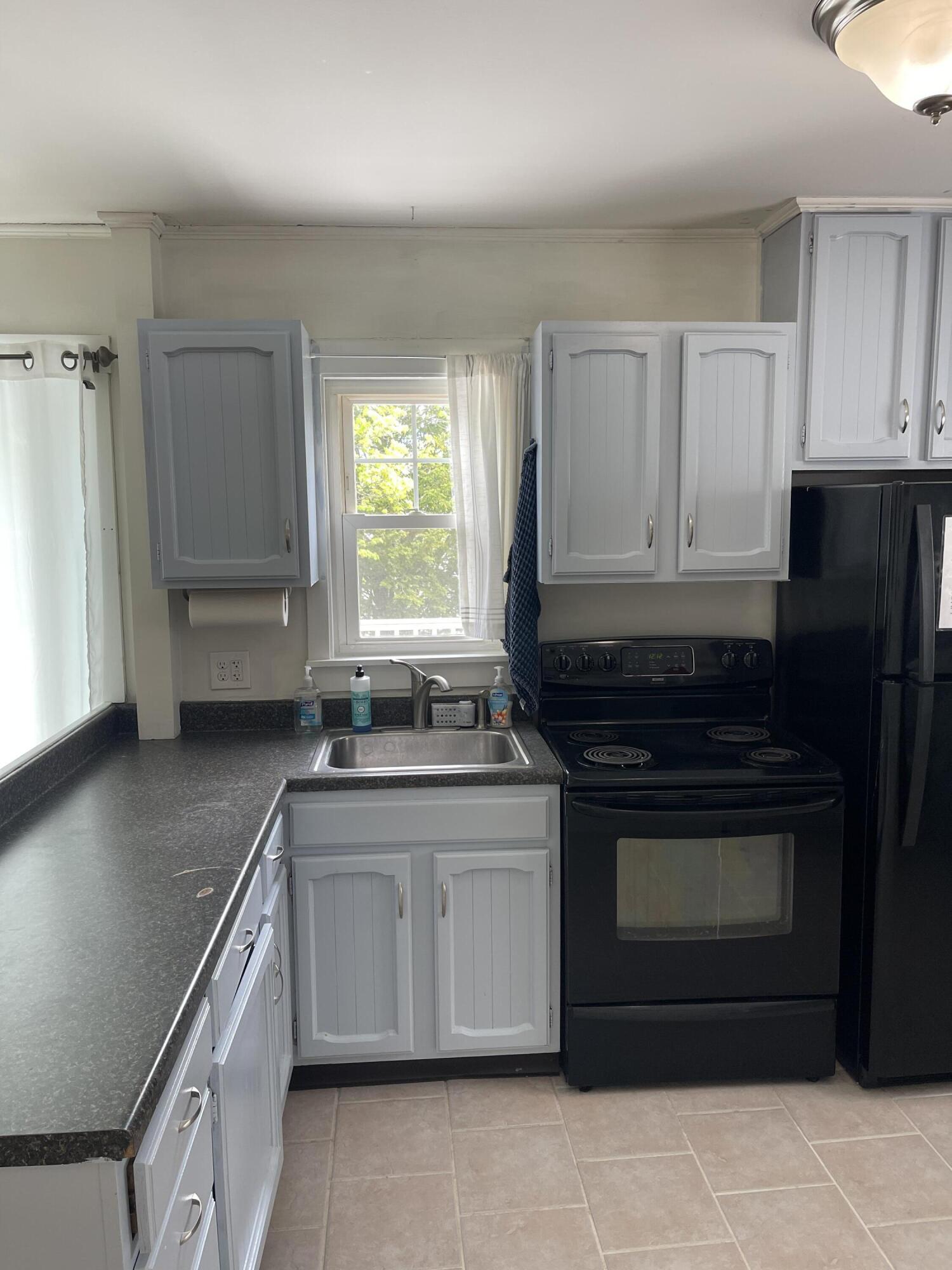12 Grandview Avenue South Portland ME 04106