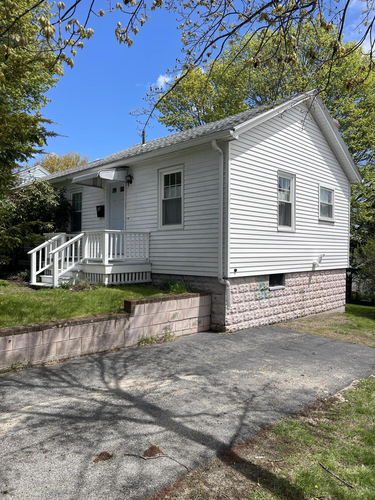 12 Grandview Avenue South Portland ME 04106