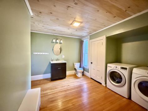 21 Cottage Street Bangor ME 04401