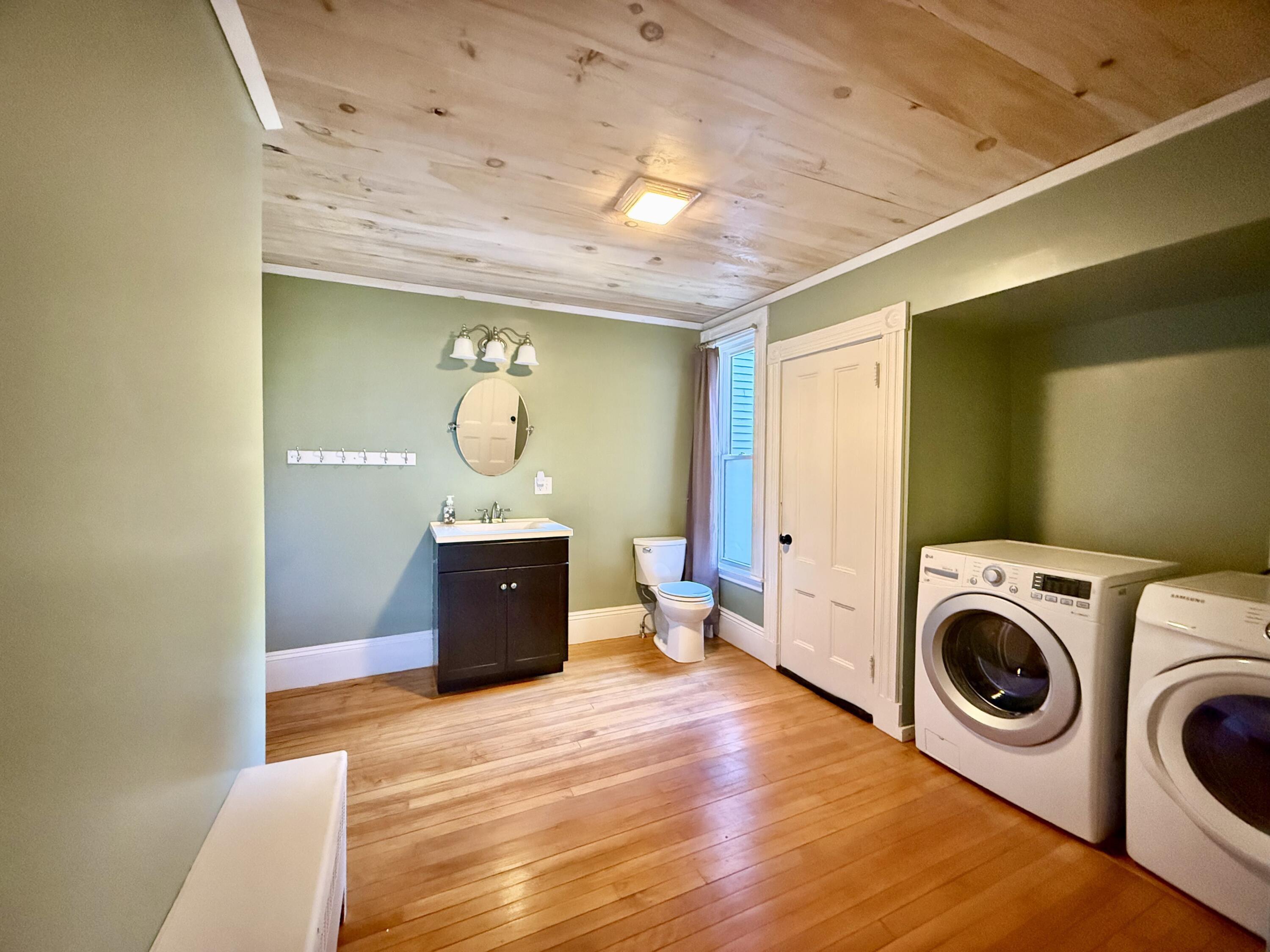 21 Cottage Street Bangor ME 04401