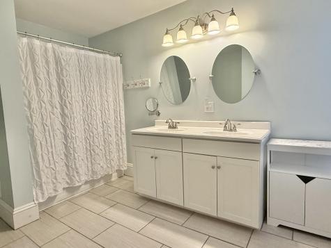 21 Cottage Street Bangor ME 04401