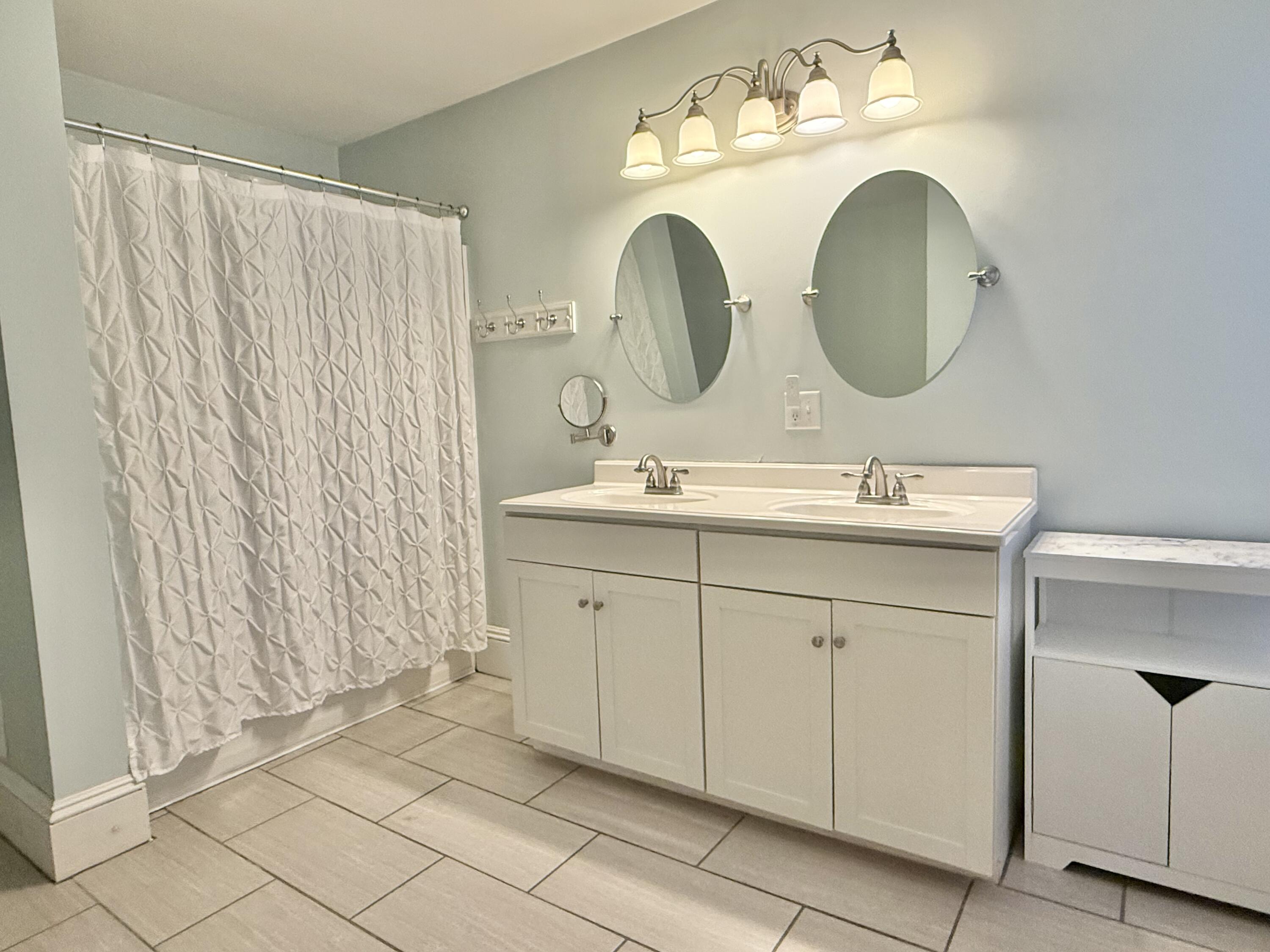 21 Cottage Street Bangor ME 04401