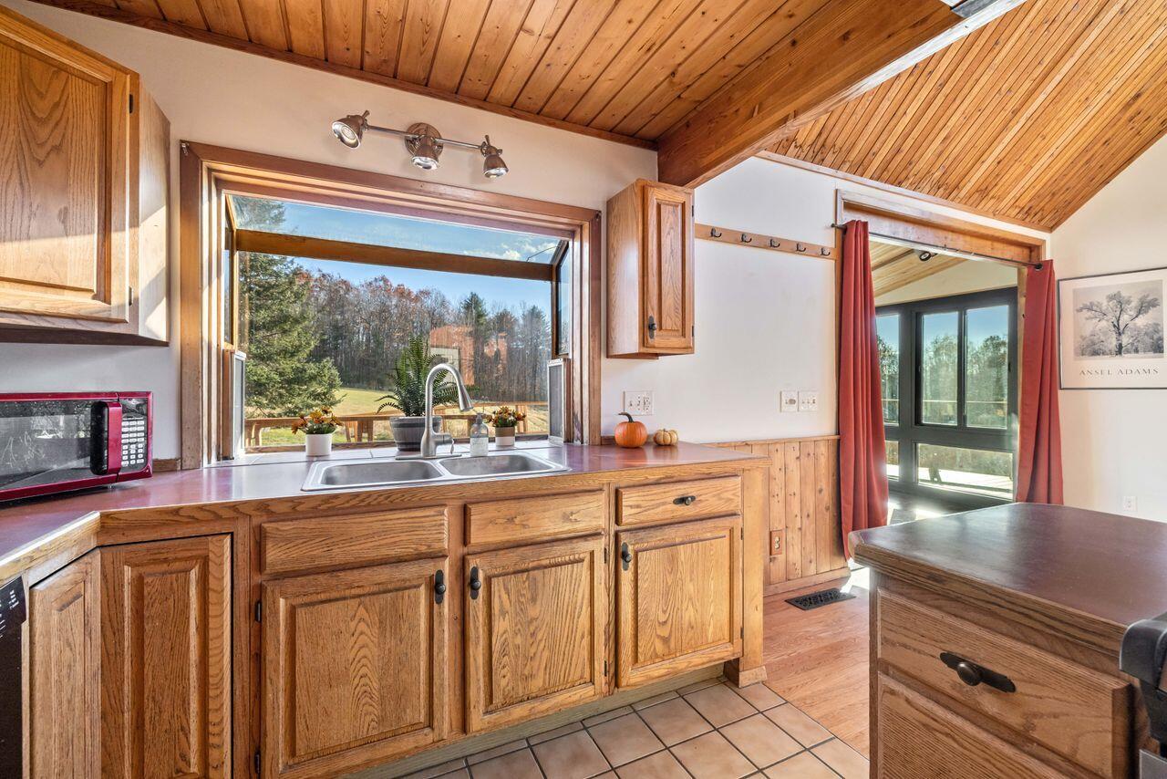 32 Dillon Road Harrison ME 04040