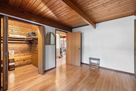 32 Dillon Road Harrison ME 04040