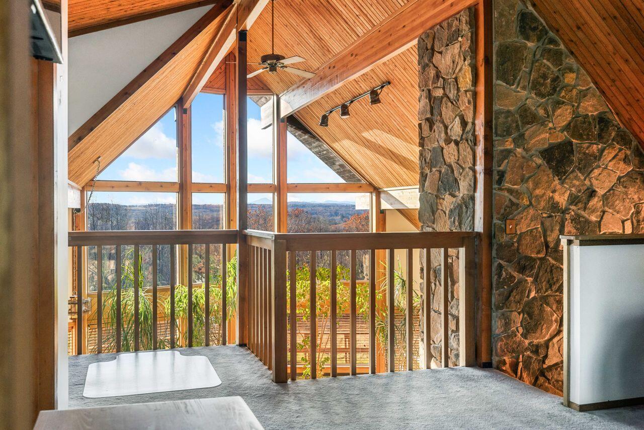 32 Dillon Road Harrison ME 04040