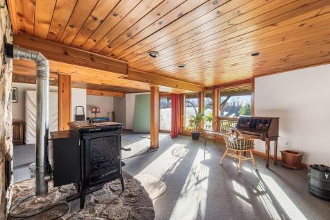 32 Dillon Road Harrison ME 04040