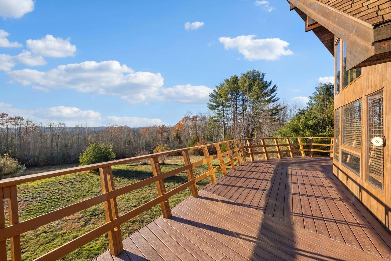 32 Dillon Road Harrison ME 04040