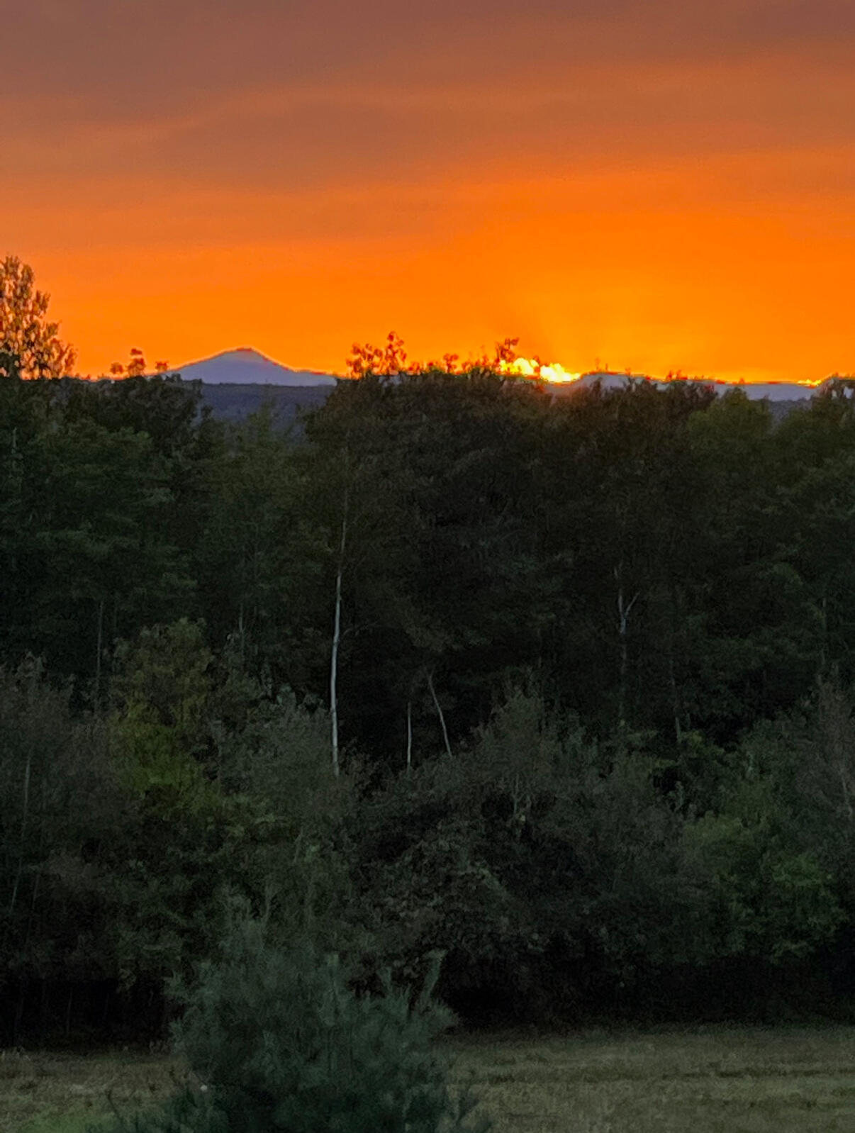 32 Dillon Road Harrison ME 04040