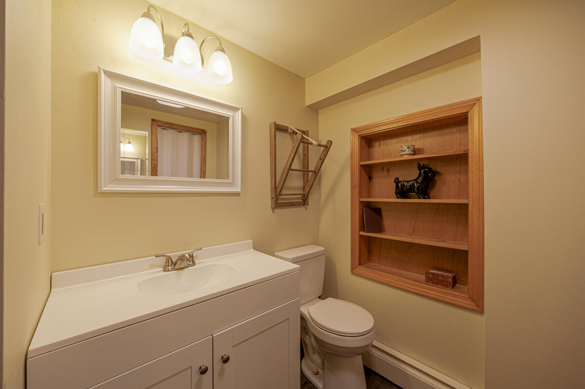 20 Lakeman Lane Eddington ME 04428