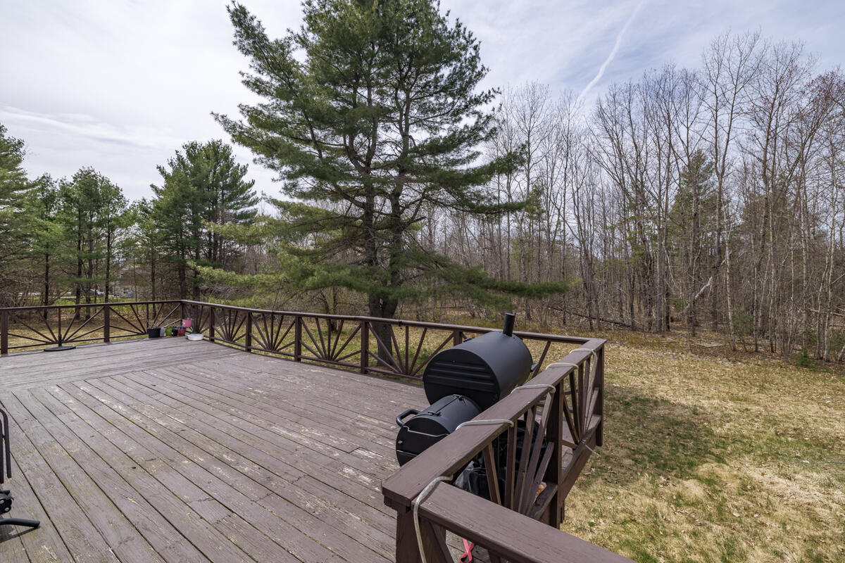 20 Lakeman Lane Eddington ME 04428