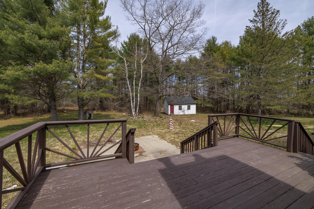 20 Lakeman Lane Eddington ME 04428