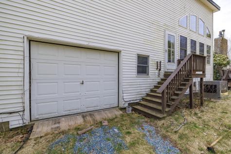 20 Lakeman Lane Eddington ME 04428