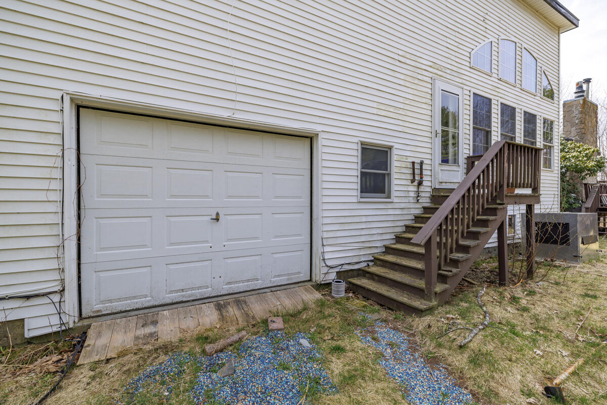 20 Lakeman Lane Eddington ME 04428