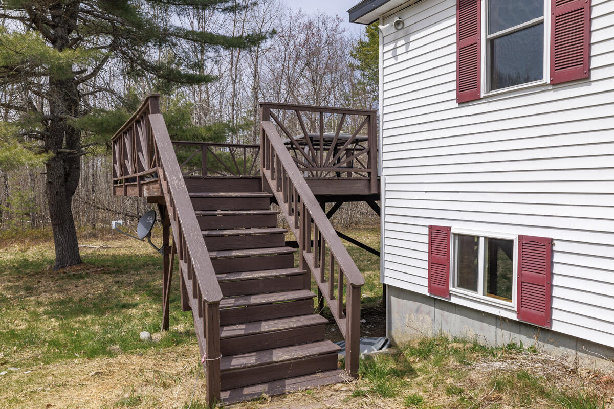 20 Lakeman Lane Eddington ME 04428