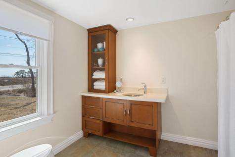 189 Western Avenue Kennebunk ME 04043