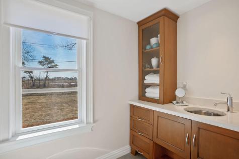 189 Western Avenue Kennebunk ME 04043