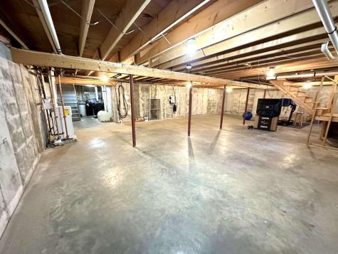 281 Danville Corner Road Auburn ME 04210