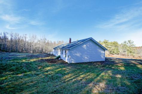 8 Wawenock Road Edgecomb ME 04556