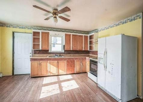 86 Summit Avenue Lewiston ME 04240