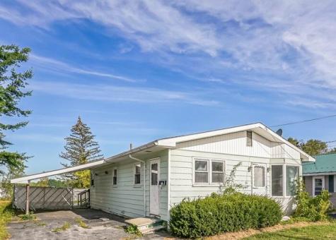 86 Summit Avenue Lewiston ME 04240