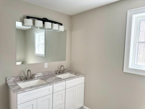 10 Conesca Road Raymond ME 04071