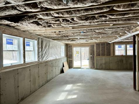 10 Conesca Road Raymond ME 04071