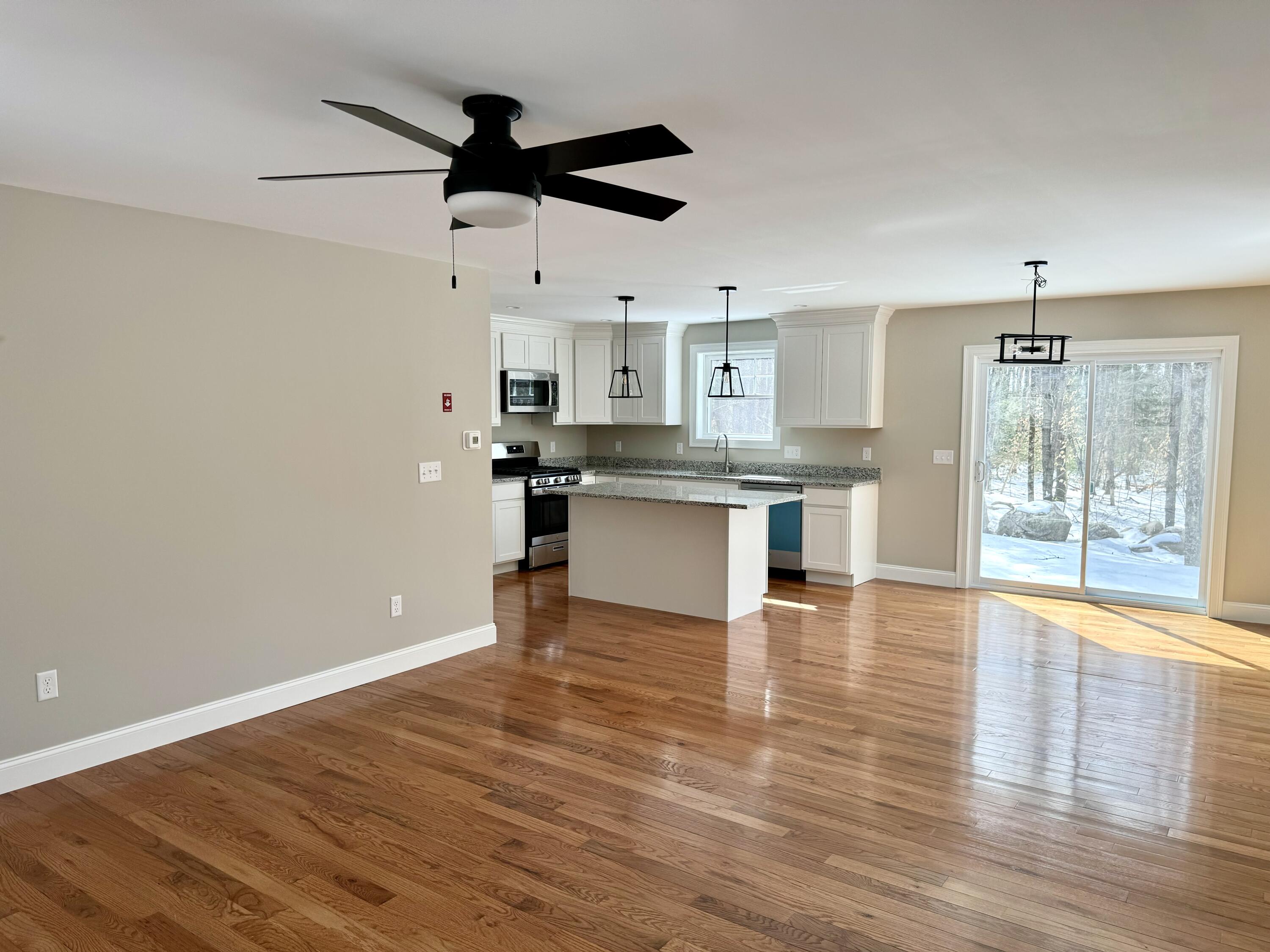 10 Conesca Road Raymond ME 04071