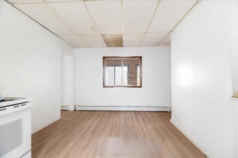 28 James Street Auburn ME 04210