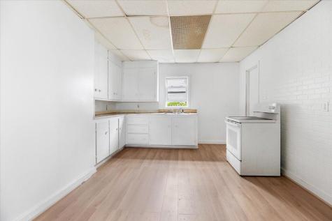 28 James Street Auburn ME 04210