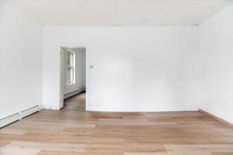 28 James Street Auburn ME 04210