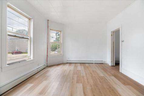 28 James Street Auburn ME 04210