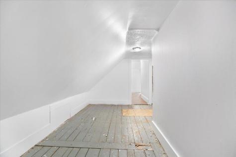 28 James Street Auburn ME 04210