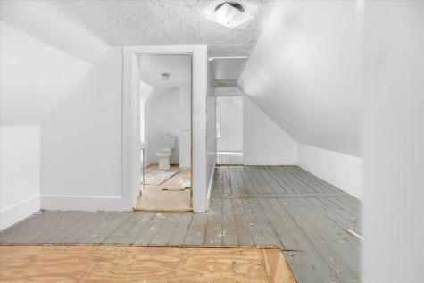 28 James Street Auburn ME 04210