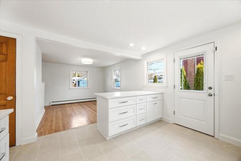 10 Meadowbrook Lane Portland ME 04102