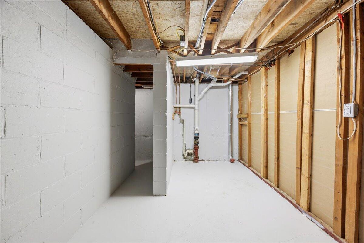 10 Meadowbrook Lane Portland ME 04102