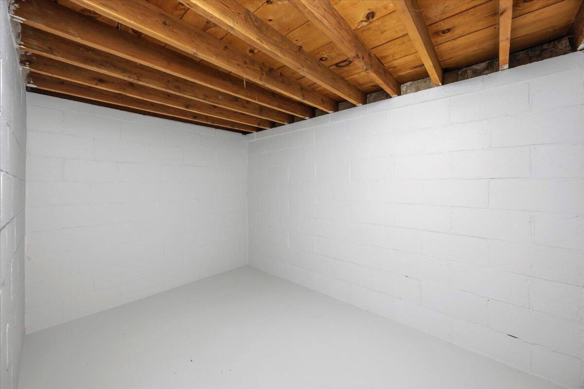 10 Meadowbrook Lane Portland ME 04102