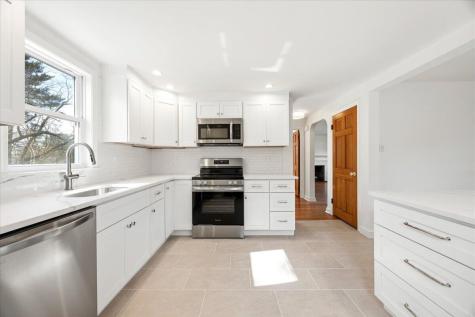 10 Meadowbrook Lane Portland ME 04102