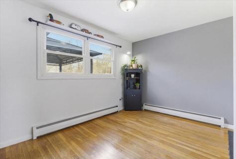 25 Lemay Avenue Lewiston ME 04240