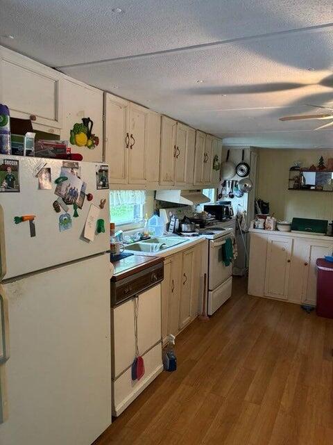 325 N Raymond Road Poland ME 04274