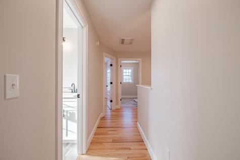 69 O'neil Street South Portland ME 04106