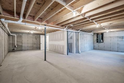 69 O'neil Street South Portland ME 04106