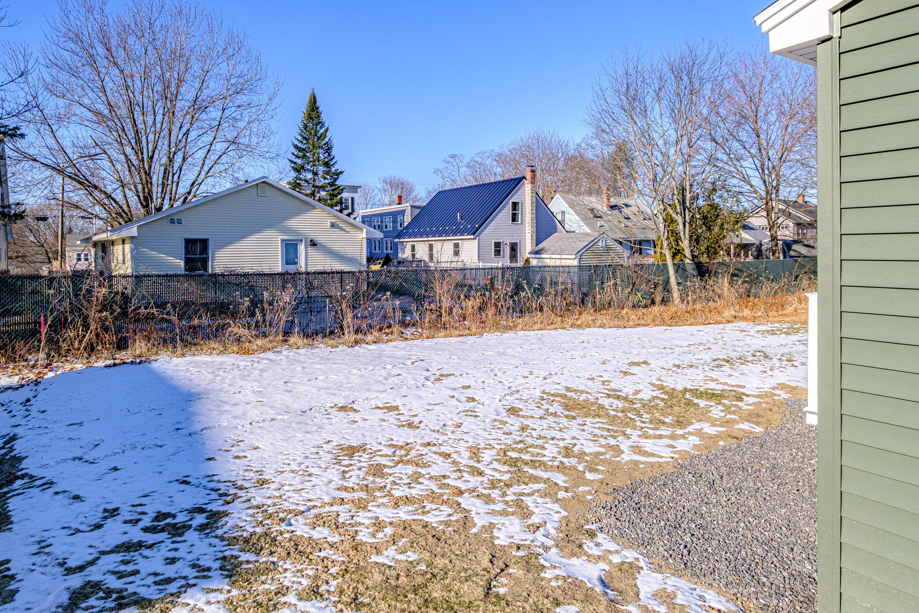 69 O'neil Street South Portland ME 04106