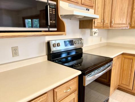 359 Maple Street Farmingdale ME 04344