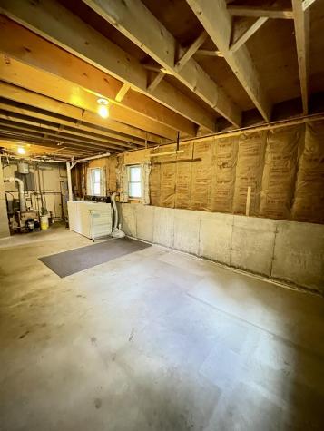 359 Maple Street Farmingdale ME 04344