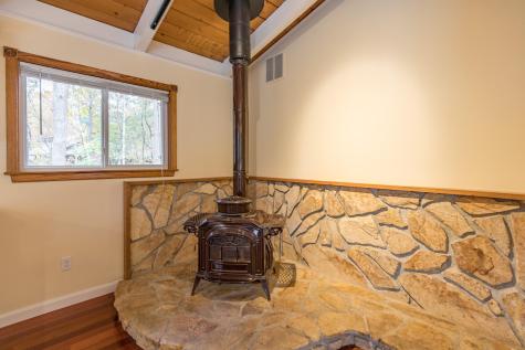 6 Birch Drive Raymond ME 04071