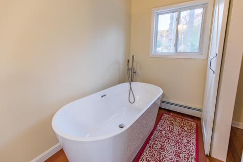6 Birch Drive Raymond ME 04071