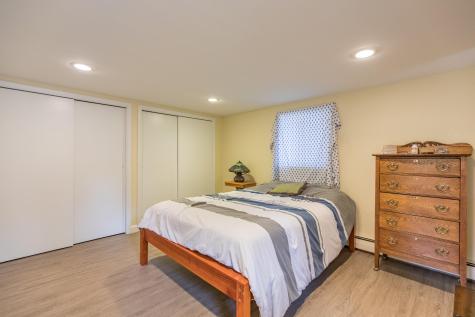 6 Birch Drive Raymond ME 04071