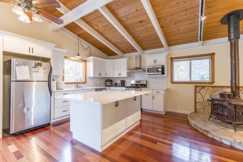 6 Birch Drive Raymond ME 04071