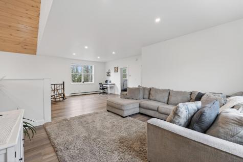 544 Whitefield Road Pittston ME 04345