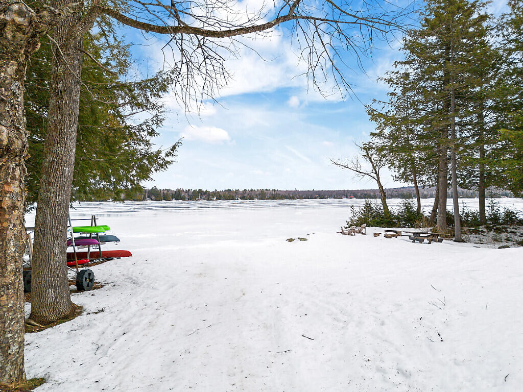 18 Beech Ridge Drive Abbot ME 04406